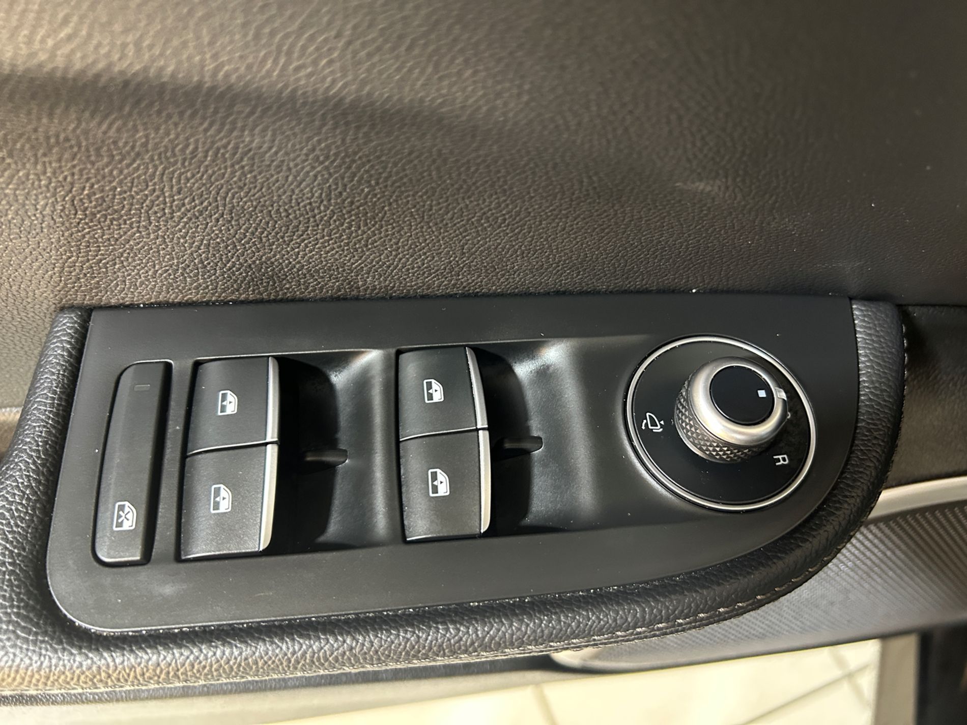 Alfa Romeo Giulia 2.2 t Sprint 190 cv automatica sedili in pelle - Autoviemme